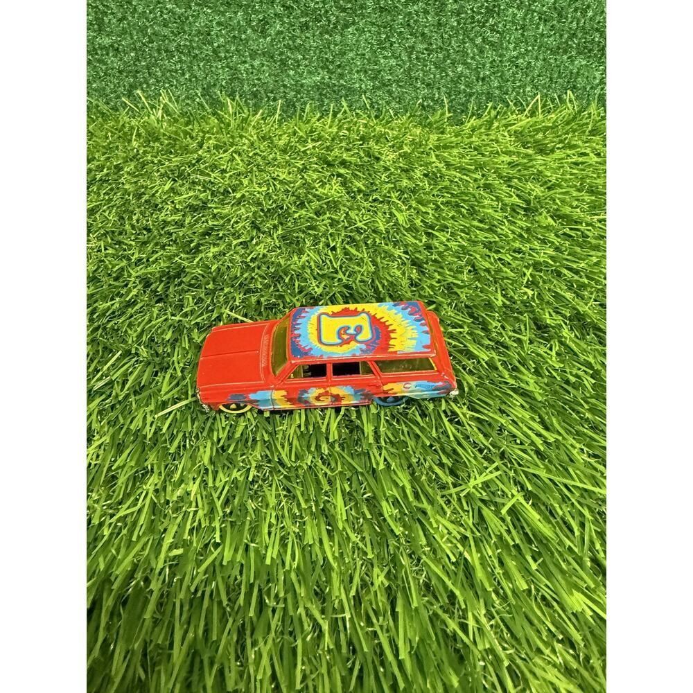 Hot Wheels '64 Nova Wagon Gasser Red Tie-Dye Peace Sign X1624 Malaysia 2012